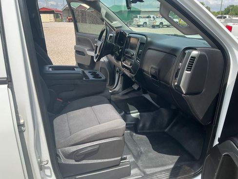 Used 2017 Chevrolet Silverado 2500 LT AWD/4WD image 13