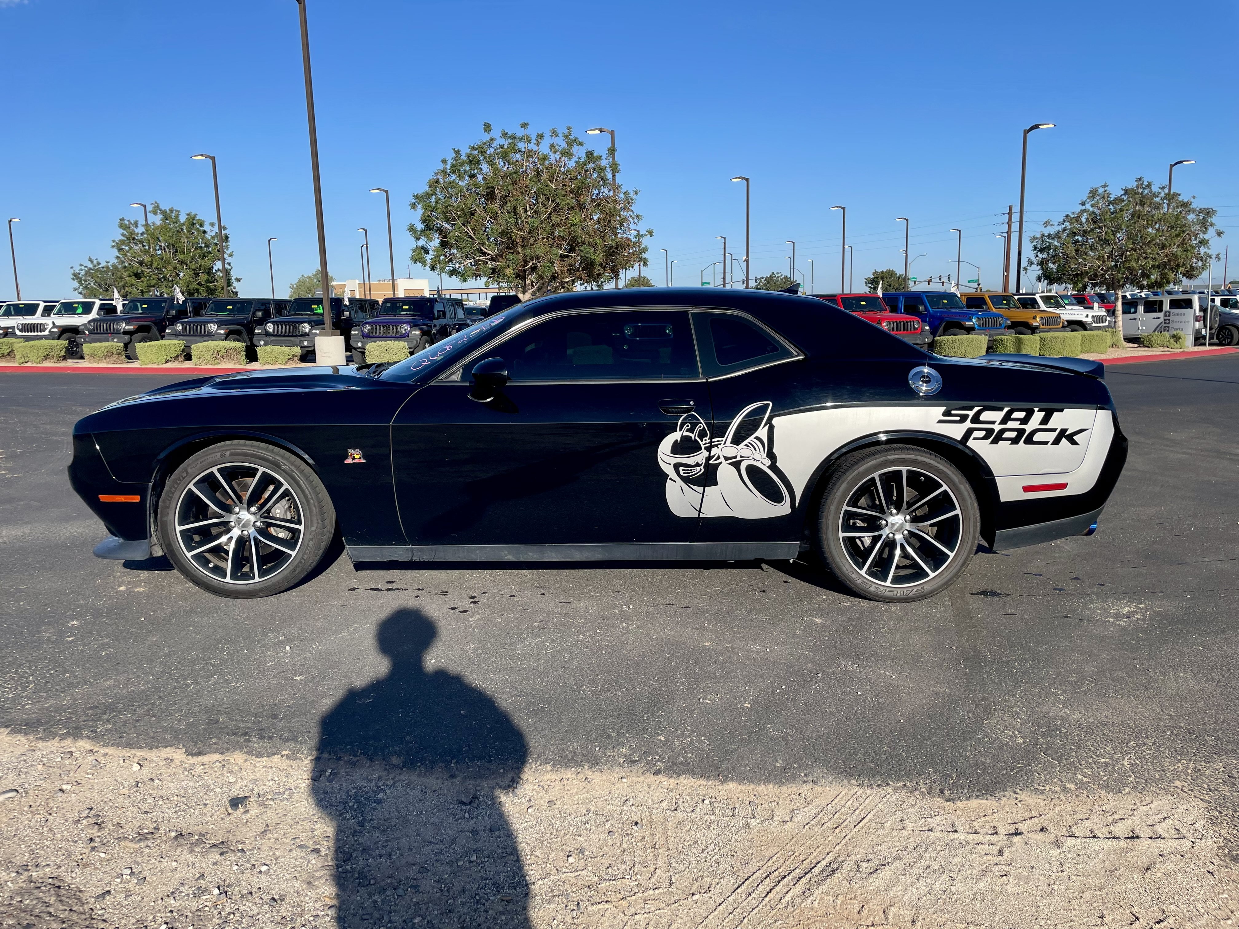 Used 2016 Dodge Challenger R/T Scat Pack w/ Leather Interior Group RWD image 2