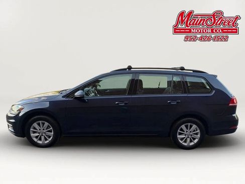 Used 2018 Volkswagen Golf S FWD image 4