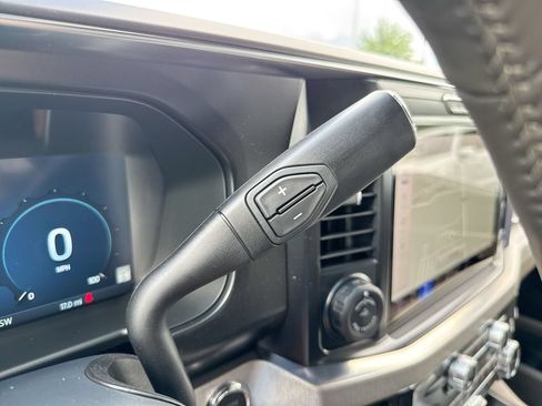 New 2026 Ford F250 Platinum w/ Platinum Plus Package AWD/4WD image 18