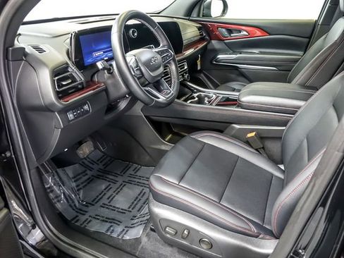 Used 2026 Chevrolet Traverse Z71 w/ Driver Confidence Package AWD/4WD image 13