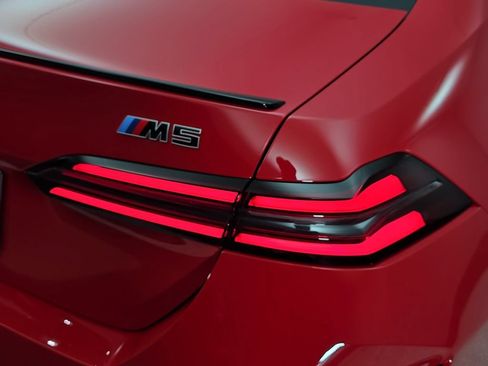 New 2027 BMW M5 w/ Executive Package AWD/4WD image 33