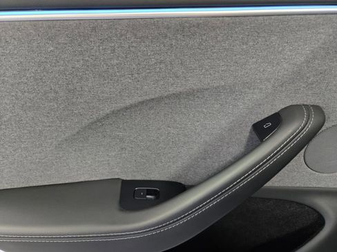 Used 2024 Tesla Model 3 Standard Range RWD image 11
