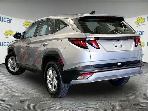 Used 2025 Hyundai Tucson SE AWD/4WD image 4
