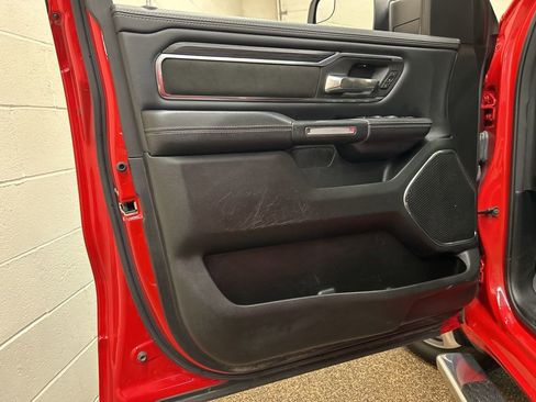 Used 2024 RAM 1500 Laramie image 13