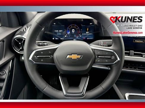 New 2026 Chevrolet Equinox LT w/ LPO, Floor Liner Package image 39