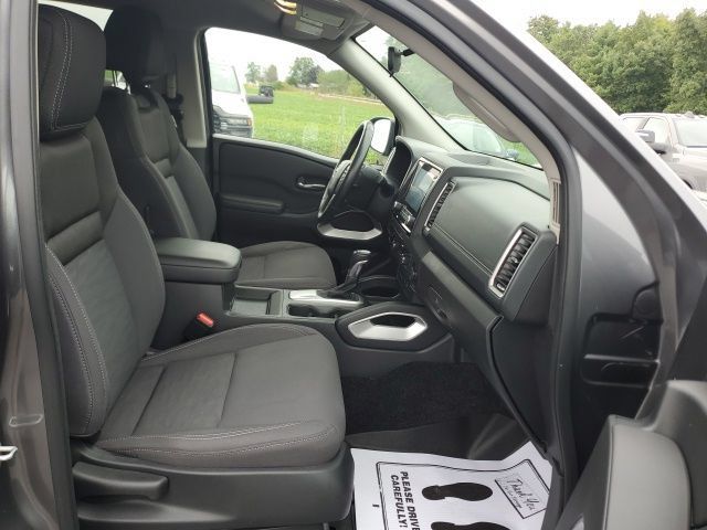 Used 2024 Nissan Frontier SV w/ SV Convenience Package AWD/4WD image 23