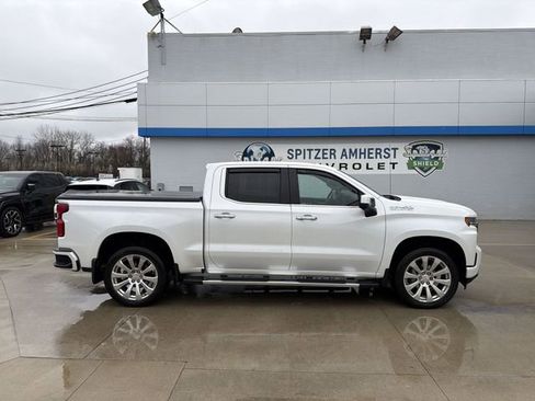 Used 2022 Chevrolet Silverado 1500 High Country w/ Technology Package AWD/4WD image 11