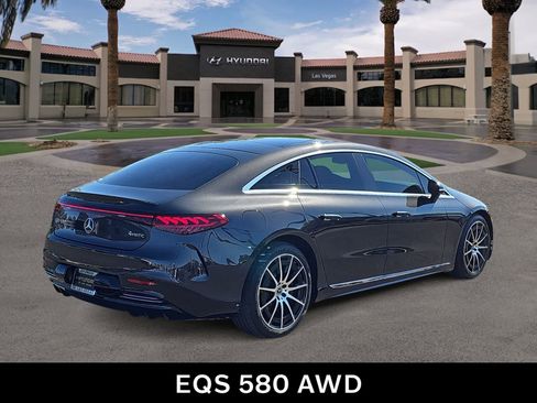 Used 2023 Mercedes-Benz EQS 580 4MATIC Sedan image 8