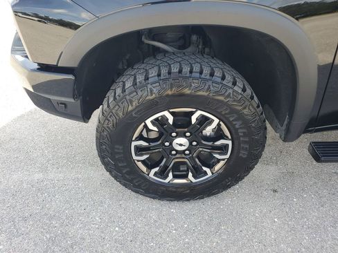 Used 2024 Chevrolet Silverado 1500 ZR2 w/ Technology Package image 17