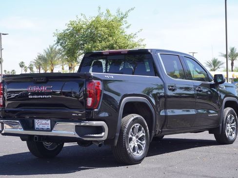 New 2026 GMC Sierra 1500 SLE w/ Preferred Package AWD/4WD image 3