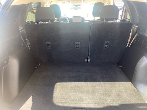 Used 2022 Ford Escape SE image 39