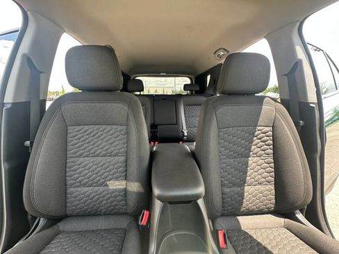 Used 2019 Chevrolet Equinox LT FWD image 39