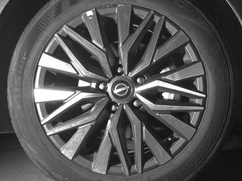 Used 2025 Nissan Altima 2.5 SV FWD image 13