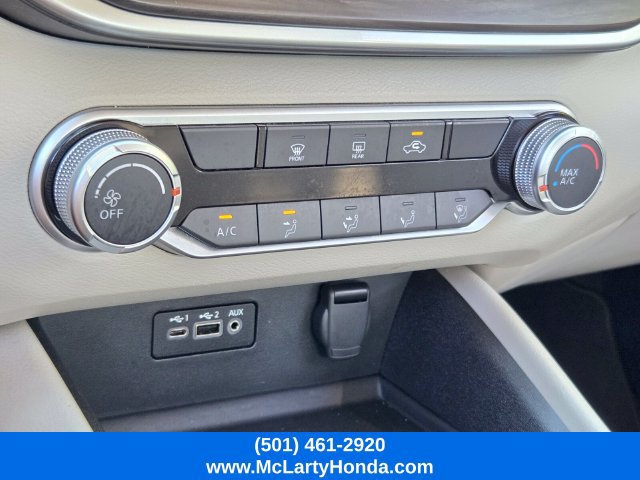 Used 2025 Nissan Altima 2.5 SV FWD image 24