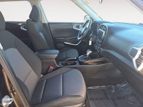 Used 2022 Kia Soul LX w/ Technology Package FWD image 15
