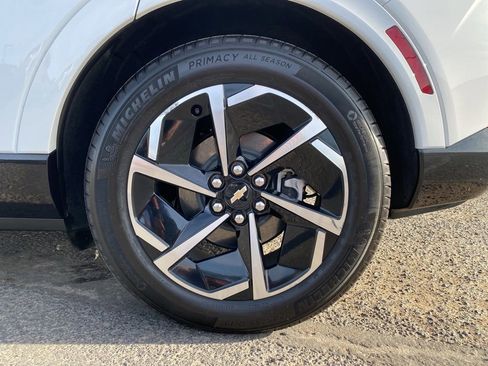 Used 2025 Chevrolet Equinox EV LT w/ Convenience Package image 26