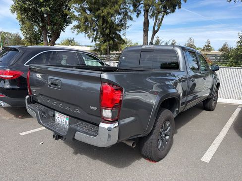 Used 2021 Toyota Tacoma SR5 image 3