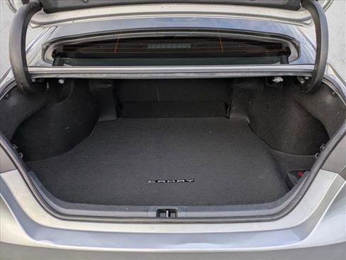 Used 2020 Toyota Camry SE image 6