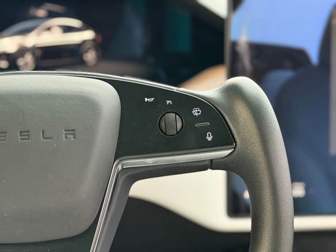 Used 2023 Tesla Model X AWD/4WD image 42