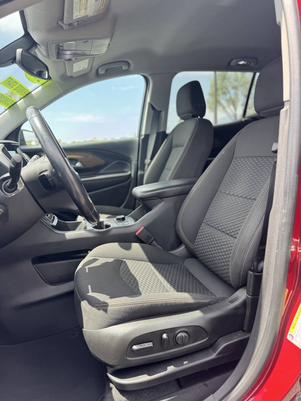 Used 2019 GMC Terrain SLE w/ Driver Convenience Package FWD image 15