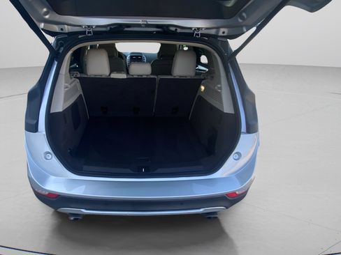 Used 2017 Lincoln MKC Premiere FWD image 26