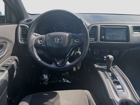 Used 2021 Honda HR-V Sport image 20