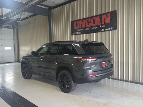 New 2026 Jeep Grand Cherokee Limited w/ Limited Altitude Package image 3