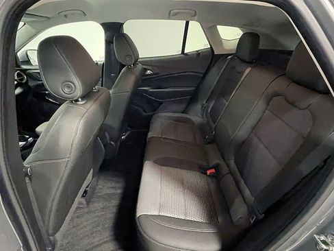 Used 2024 Chevrolet Trax LT FWD image 16