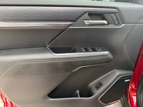 Used 2024 GMC Acadia Elevation FWD image 13