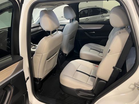 Used 2025 MAZDA CX-90 Plug-In Hybrid w/ Preferred image 29