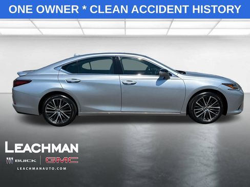 Used 2023 Lexus ES 350 w/ Premium Package FWD image 2