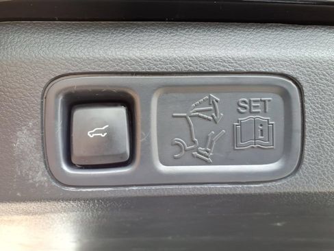 Used 2023 Lincoln Navigator Reserve AWD/4WD image 17