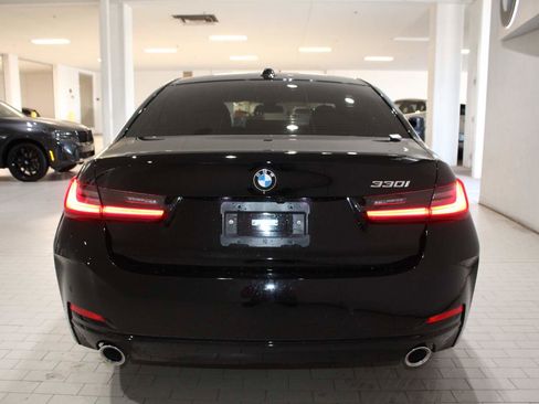 Certified 2023 BMW 330i 330i w/ Convenience Package image 6