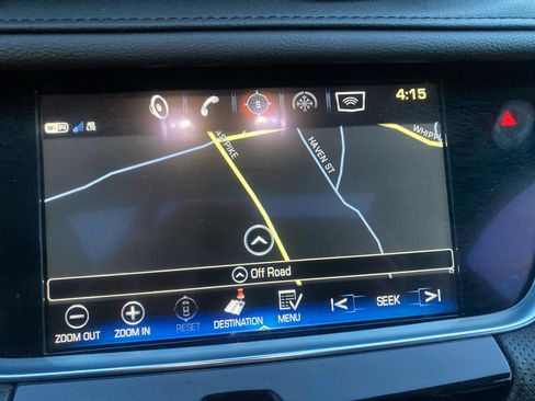 Used 2018 Cadillac XT5 Luxury w/ Driver Awareness Package image 16