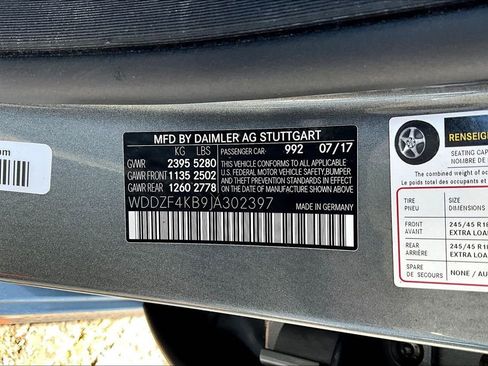 Used 2018 Mercedes-Benz E 300 4MATIC image 19