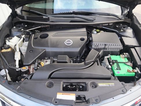 Used 2015 Nissan Altima 2.5 SV FWD image 36