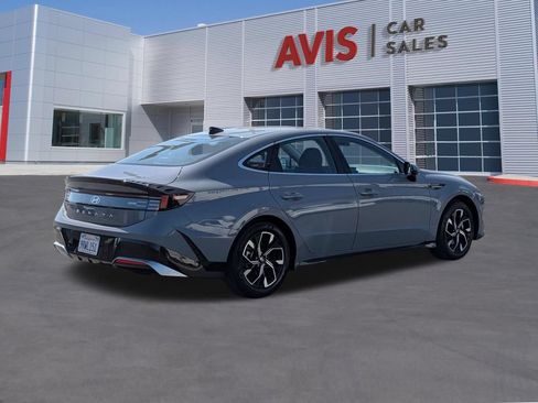 Used 2025 Hyundai Sonata SEL FWD image 6
