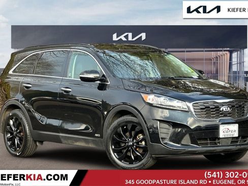 Used 2020 Kia Sorento S image 1