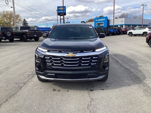 New 2026 Chevrolet Equinox LT w/ Convenience Package II image 2