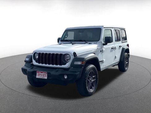 Used 2025 Jeep Wrangler Sport S image 7