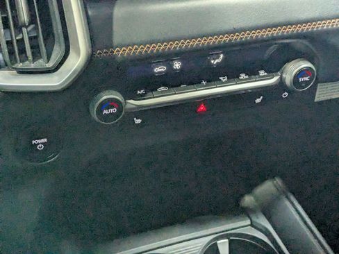 Used 2025 MAZDA CX-50 AWD 2.5 Hybrid w/ Premium Pkg image 22