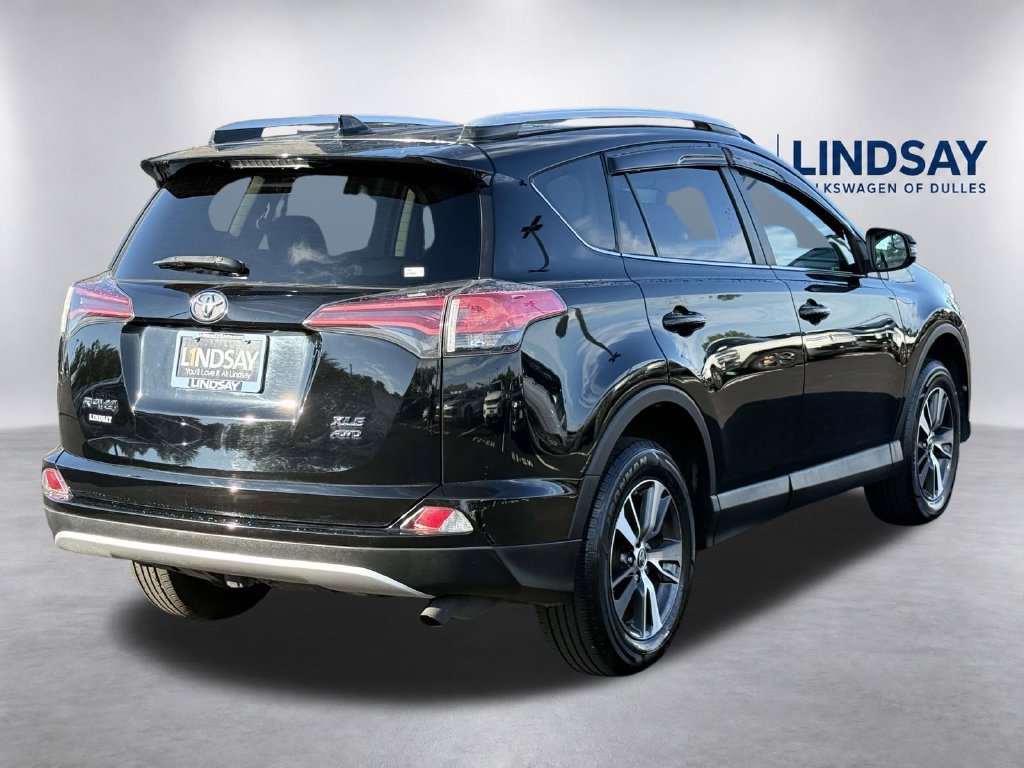 Used 2016 Toyota RAV4 XLE AWD/4WD image 6