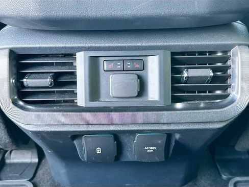 Used 2022 Ford F150 Platinum w/ Equipment Group 701A High AWD/4WD image 34