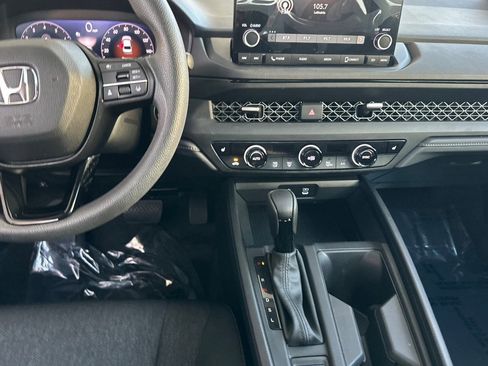 Certified 2023 Honda Accord EX image 28