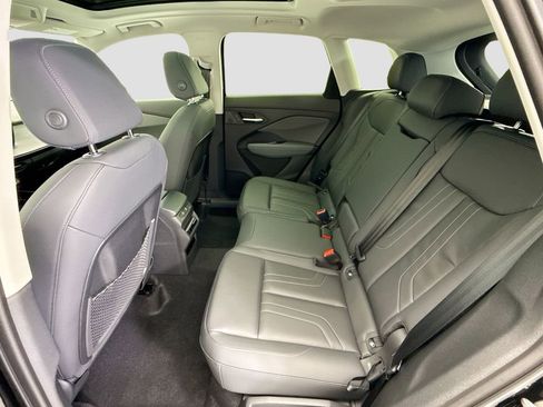 New 2026 Audi Q3 quattro 2.0T image 21