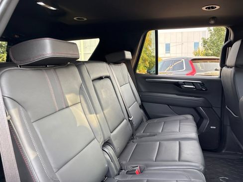 Used 2025 Chevrolet Tahoe RST w/ Comfort Package AWD/4WD image 12