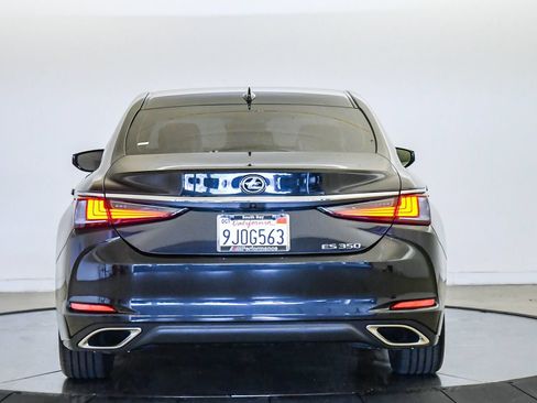 Used 2024 Lexus ES 350 w/ Premium Package FWD image 3