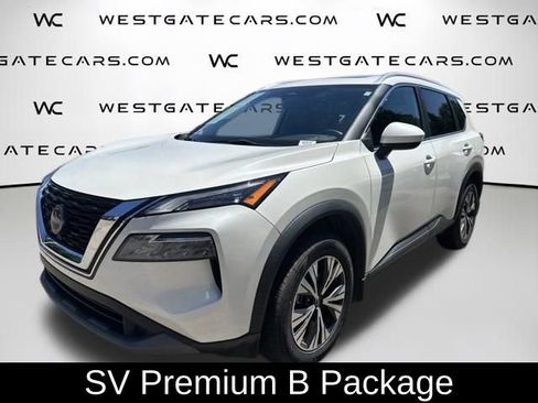 Used 2023 Nissan Rogue SV w/ SV Premium B Package FWD image 2