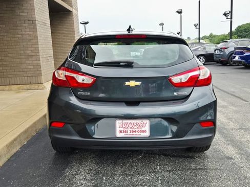 Used 2017 Chevrolet Cruze Premier FWD image 7